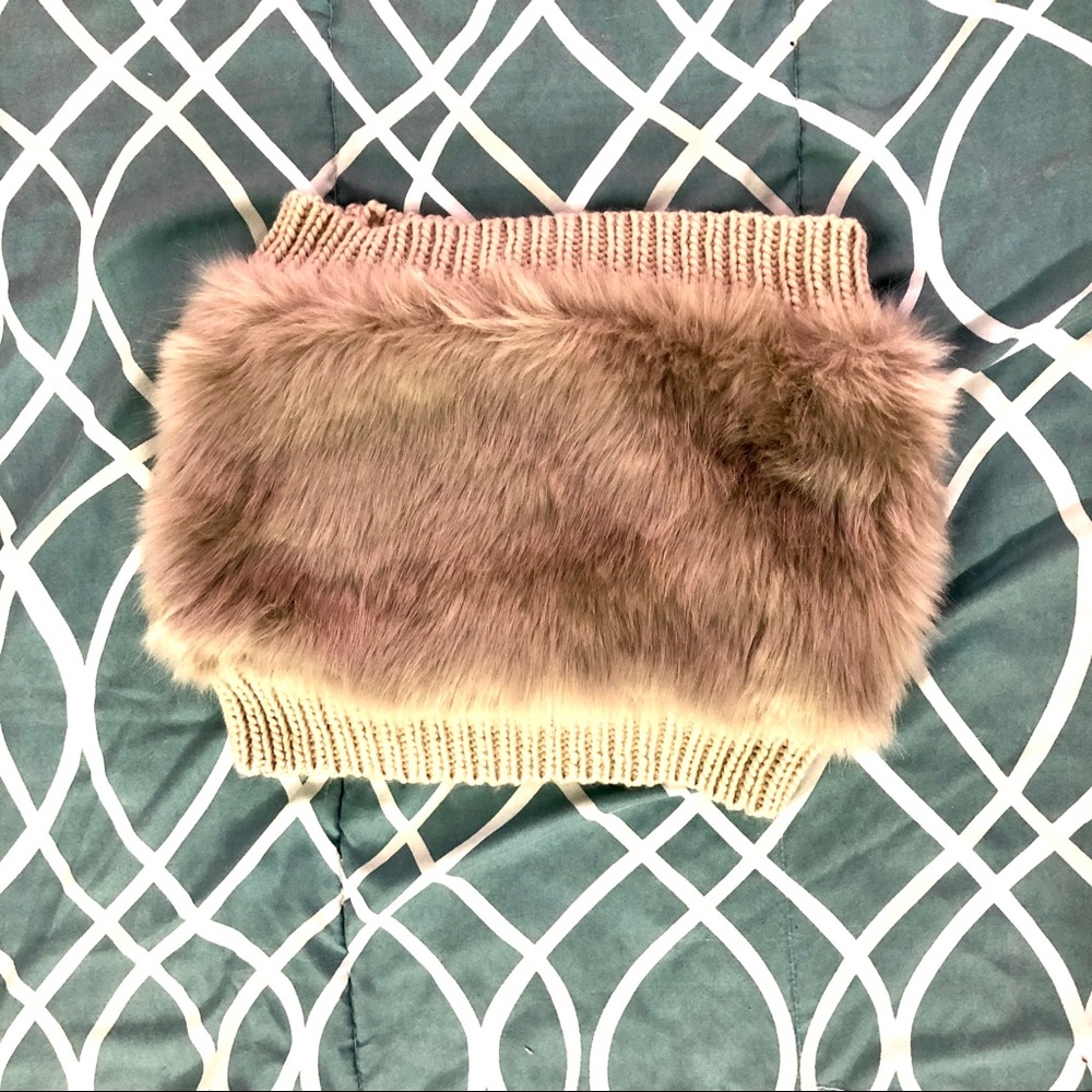 NEW CABIN FEVER furry beige neck warmer